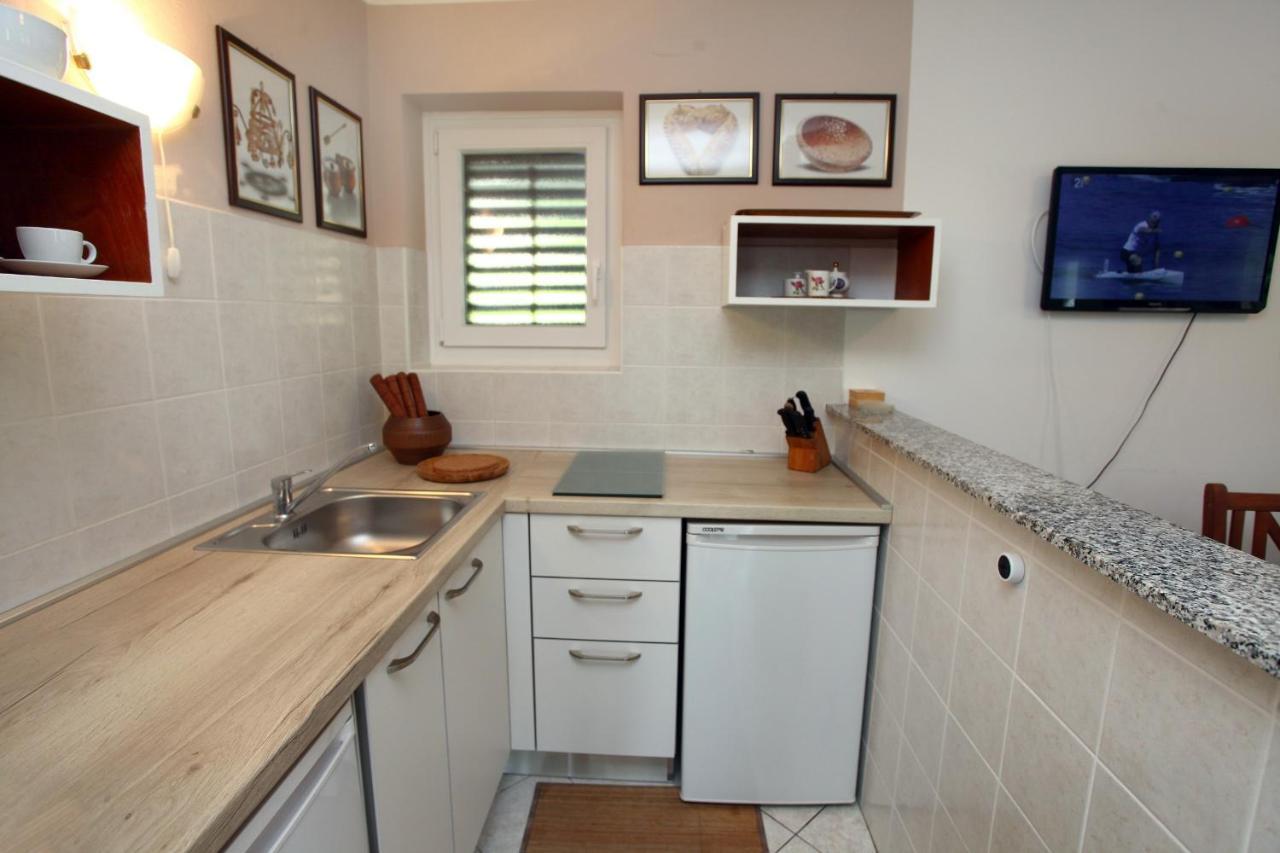 Tatjana'S Guesthouse ปอร์โตรอซ ภายนอก รูปภาพ